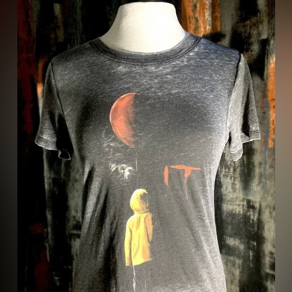 IT Clown Horror Movie Burnout Juniors T-shirt Georgie Balloon Halloween Size L - Picture 3 of 8